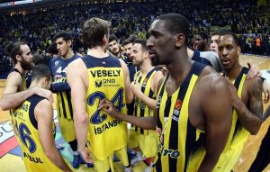 fenerbahce-istanbul-celebrates-eb16